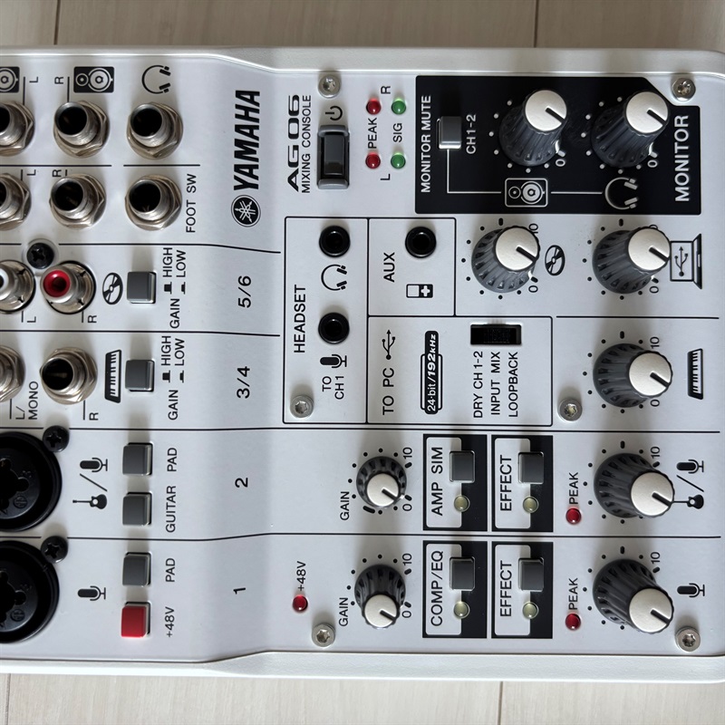 YAMAHA AG06の画像